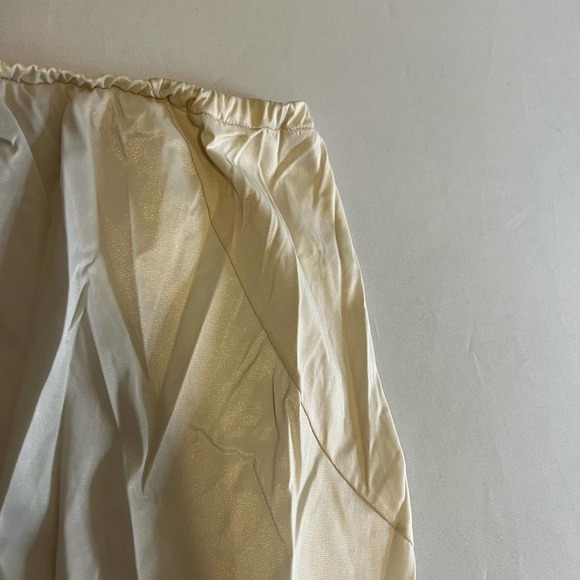 Vintage cream off white satin knee length slip M - Picture 4 of 7